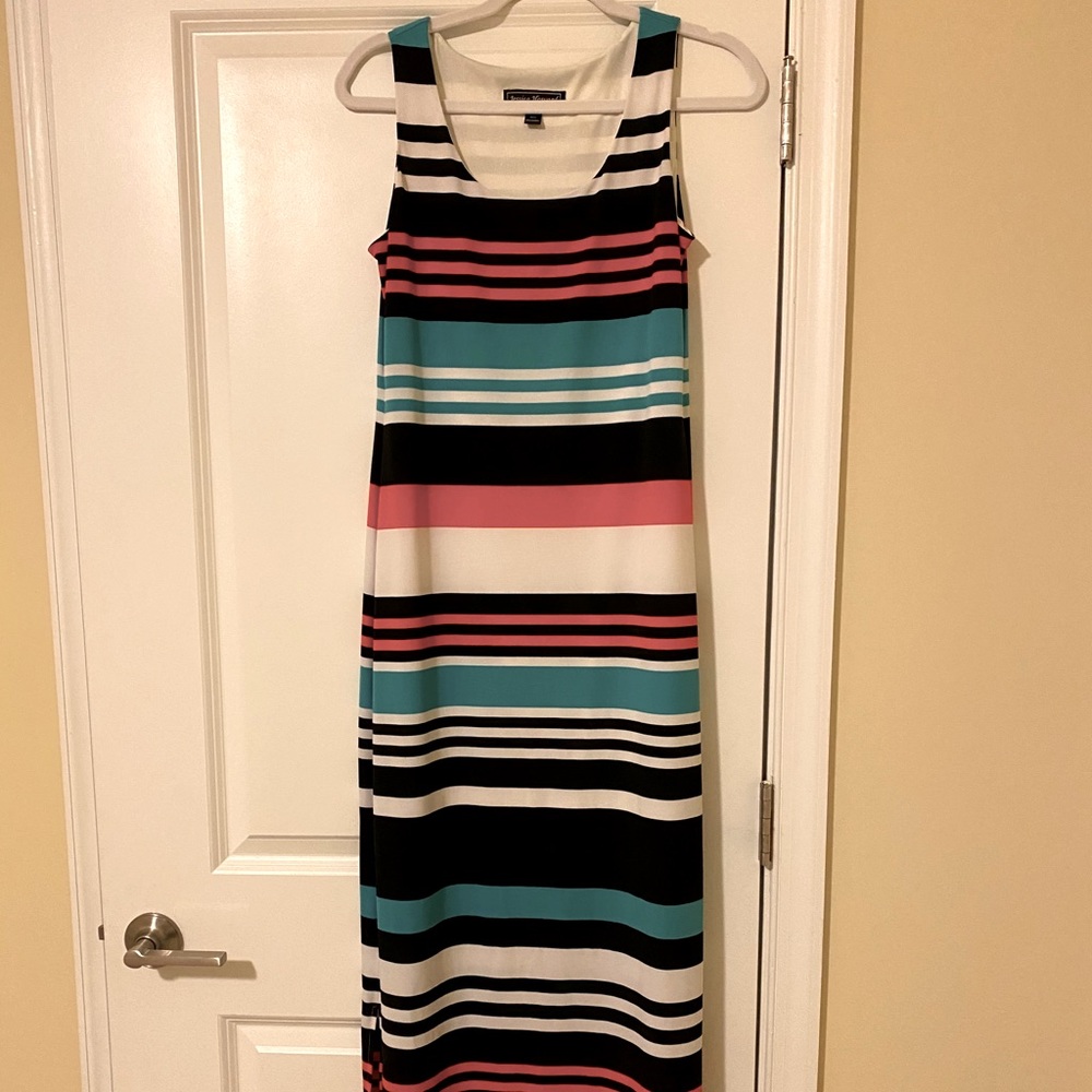 Jessica Howard maxi dress